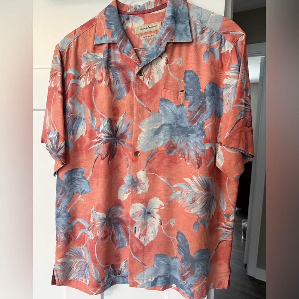 Tommy Bahama Men’s Silk Floral Shirt